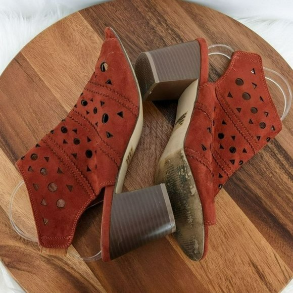Maurices Jazel Peep Toe Booties 11 M Brick Red Rusty Brown Laser Cut Slingback - Picture 10 of 13